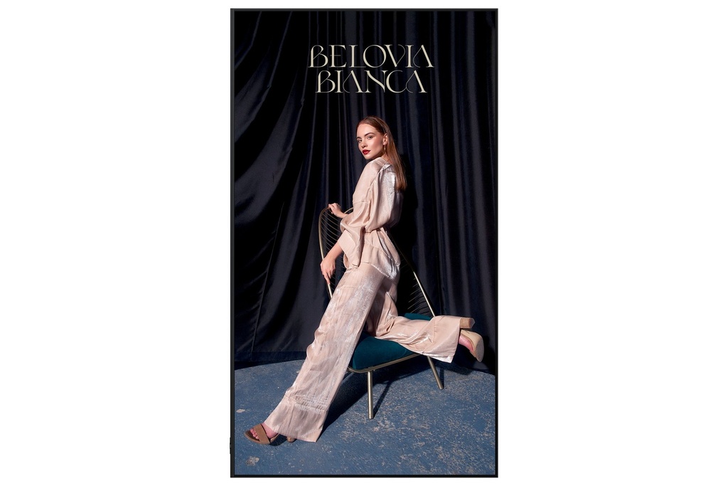 Samsung Samsung 115" 4K UHD Smart Signage QH115F-X